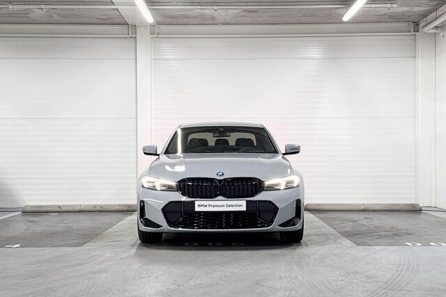 BMW 3-SERIE Sedan 330e | M-Sport Pro | Comfort Pack | Driving Assistant | Hifi System | Comfort Access