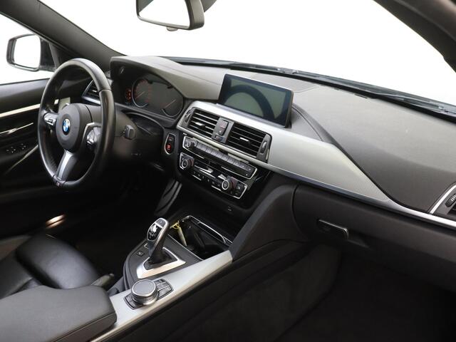 BMW 3-SERIE 320i Edition M Sport Shadow Executive | Audio Media Pack | cruise control | electronic climate control | LED koplampen | lederen bekleding | lichtmetalen velgen 18" | M Aerodynamica | navigatiesysteem full map | elektrisch glazen schuif-/kanteldak | navig