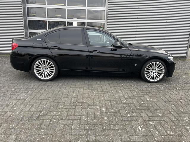 BMW 3-SERIE 330e High Executive