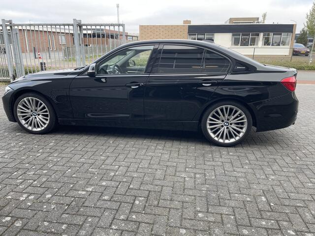 BMW 3-SERIE 330e High Executive