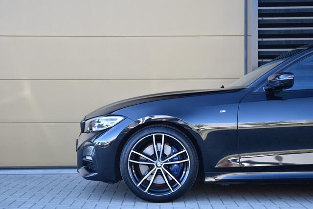 BMW 3-SERIE Touring 330i Executive Edition * M-Sport * Panoramadak * M Sport Onderstel * 1 eigenaar *