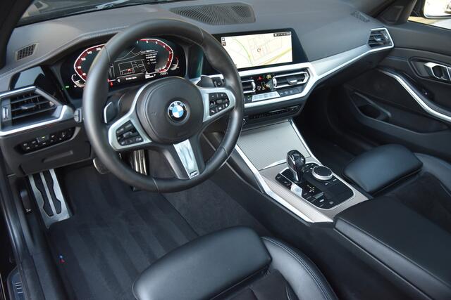 BMW 3-SERIE Touring 330i Executive Edition * M-Sport * Panoramadak * M Sport Onderstel * 1 eigenaar *