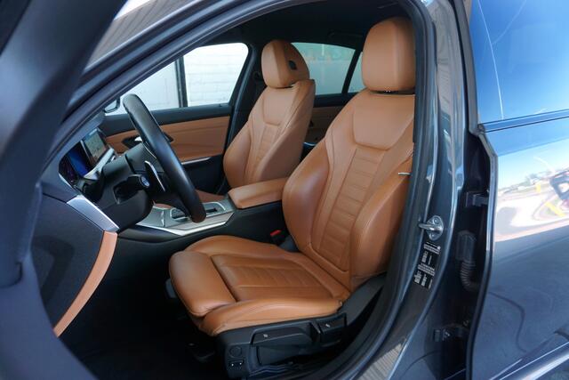 BMW 3-SERIE 320i M-Pakket | Carplay | 19 inch | Dealeronderhouden | NAP