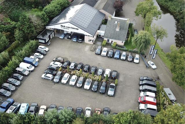 BMW 3-SERIE 320i High Executive | Head-Up | Dealer Onderhouden | Carplay | Leder