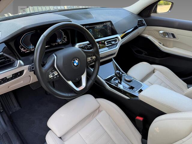 BMW 3-SERIE Touring 330e xDrive High Executive | Trekhaak met elektrisch wegklapbare kogel | Driving Assistant Professional | HiFi System | Comfort Access