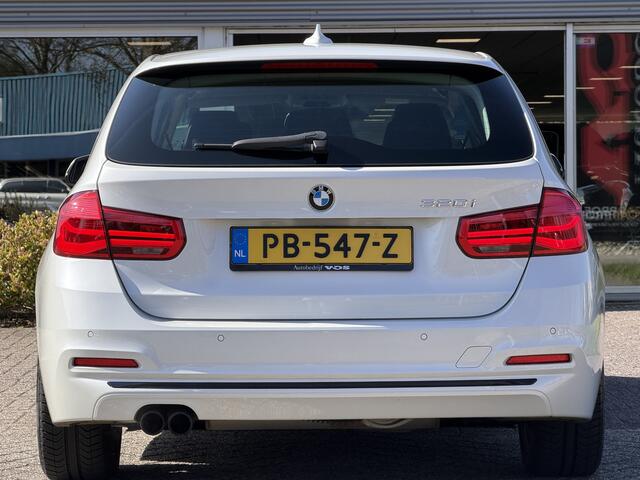 BMW 3-SERIE Touring 320i Sport-Line | Navi prof. | Leder | Elektr. Trekhaak