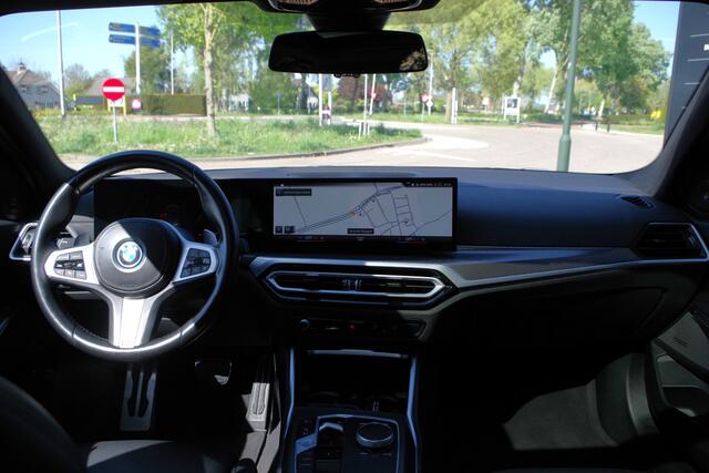 BMW 3-SERIE Touring 330e High Executive M-Sport 293 PK PHEV, Panoramadak, M-Kuipstoelen, Adap. Cruise Control