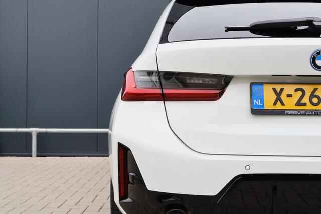 BMW 3-SERIE Touring 320e | M Sport LCI | Leer / Alcantara | Trekhaak afn. | Live Cockpit Plus | DAB+ | Stoelverwarming | M-Pakket