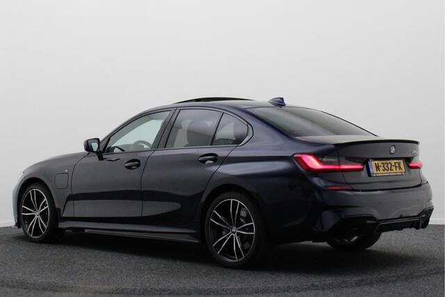 BMW 3-SERIE 320e Business Edition Plus M Sport Laser LED, Leer, Schuif-/kanteldak, Apple Carplay, Trekhaak elektr., 19"