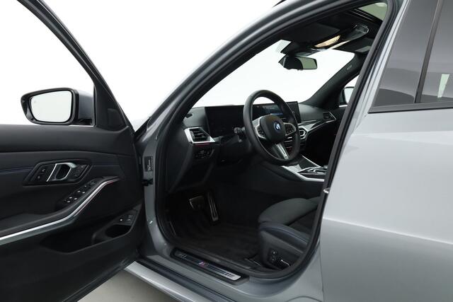 BMW 3-SERIE Touring 330e M-Sport Pro | Rijklaar! | Pano | Widescreen | ShadowLine | HUD | Camera+PDC | Memory | Sfeerverl. | Dodehoek | Adapt. Cruise | Elek. klep | Nav+App.Connect V