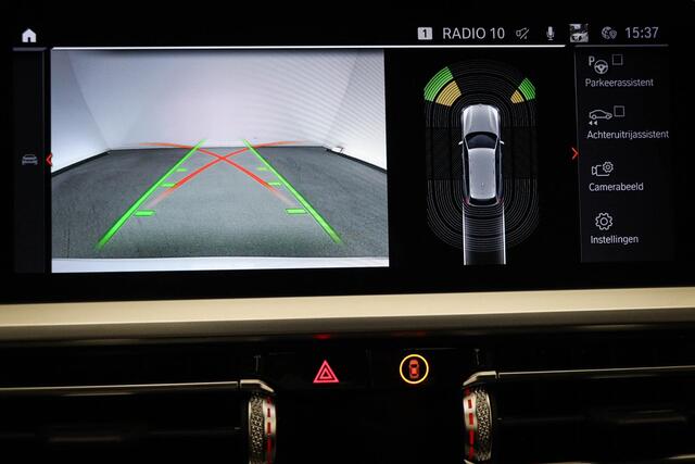 BMW 3-SERIE Touring 320i M-Sport High Executive | LASER LED | HEAD UP | CAMERA | TREKHAAK