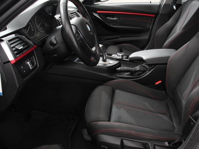 BMW 3-SERIE Touring 340i 326 pk Automaat Sport-Line | Navigatie | Climate Control | Cruise Control | Led | Electrisch bedienbare achterklep | Extra Getint Glas | Lichtmetalen velgen 18" | Stoelverwarming