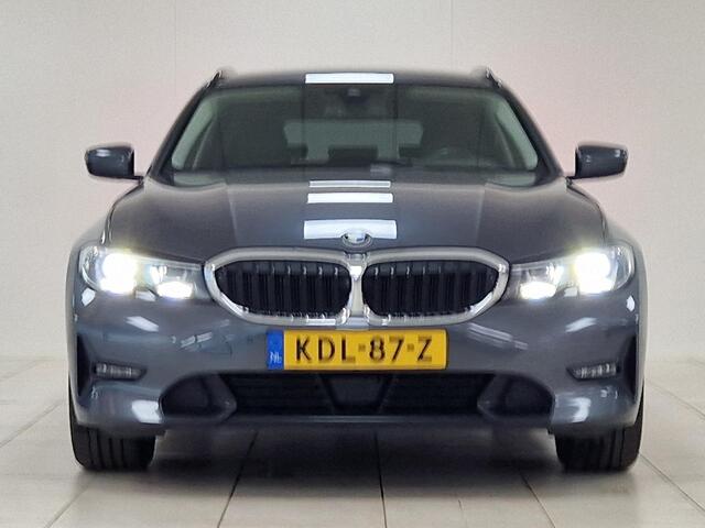 BMW 3-SERIE Touring 330e High Executive Plug-in