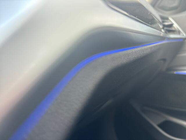 BMW 3-SERIE 318i Executive Edition Sport Interieur, Sfeerverlichting, Carplay, Android Auto, Led, Privacy Glass