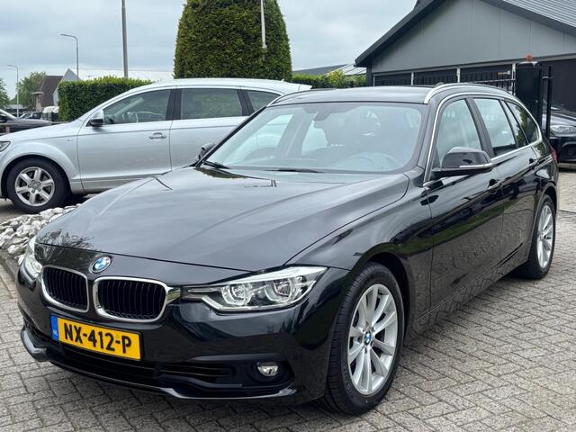 BMW 3-SERIE Touring 320i High Executive Automaat 2017 Zwart Leder