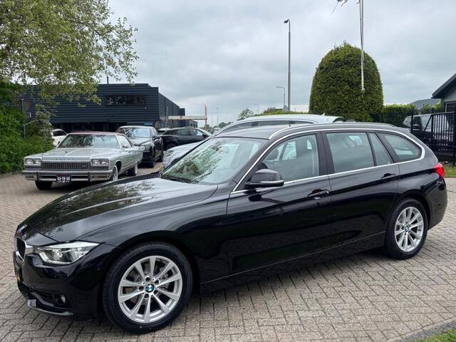 BMW 3-SERIE Touring 320i High Executive Automaat 2017 Zwart Leder