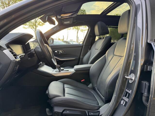 BMW 3-SERIE Touring 318i High Executive