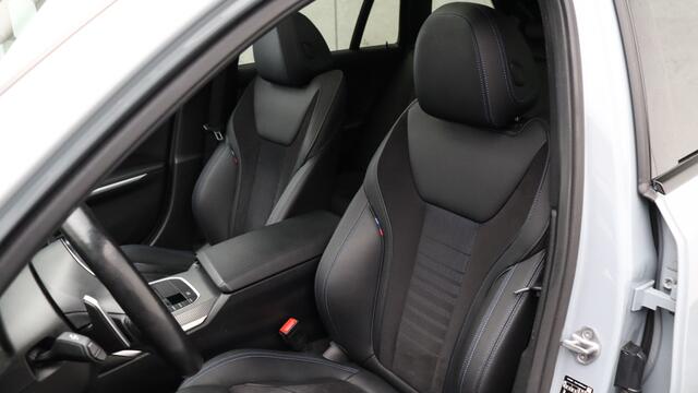 BMW 3-SERIE Touring 318i M-Sport | Head-up | Harman/Kardon | Comfort Access | Achteruitrijcamera