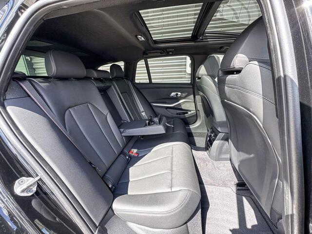 BMW 3-SERIE Touring 330e