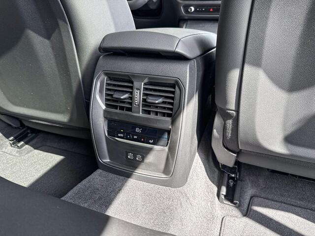 BMW 3-SERIE Touring 330e