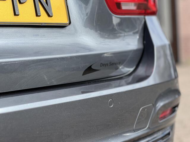 BMW 3-SERIE Touring 330d xDrive High Executive