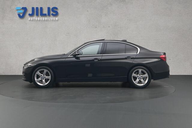 BMW 3-SERIE 318i Edition Luxury Line | Stoelverwarming | Lederen bekleding | Schuifdak | LED