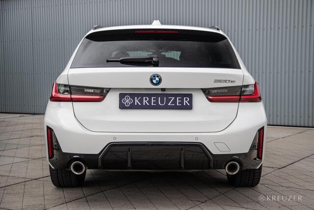 BMW 3-SERIE Touring 320e | M-Sport | Pano | HUD | ACC | H/K | Camera | Keyless | Ambiance Lighting