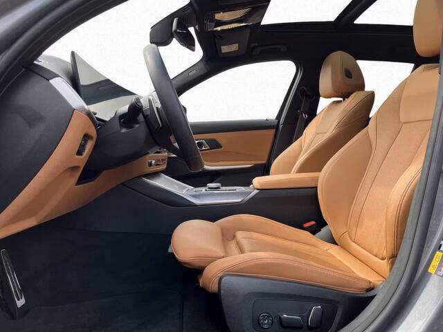 BMW 3-SERIE Touring 330e xDrive M-SPORT Pro ** AD. LED, BEIGE LEDER, TREKH, PANO, MEM, H&K, 19-inch LMV ** Ex BMW-AG ** ** INFORMEER OOK NAAR ONZE AANTREKKELIJKE FINANCIAL-LEASE TARIEVEN **