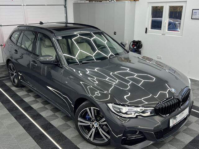BMW 3-SERIE Touring 330i xDrive M-SPORT ** LED, BEIGE LEDER, PANORAMA, NAVI+, ACC, 19-INCH LMV ** 1e EIG - slechts 55.887km. ** ** INFORMEER OOK NAAR ONZE AANTREKKELIJKE FINANCIAL-LEASE TARIEVEN **