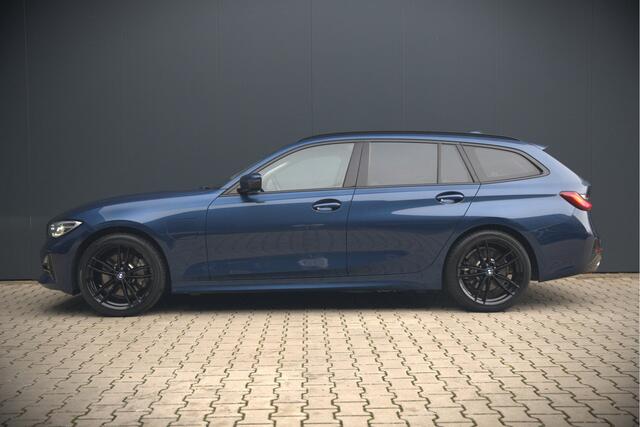 BMW 3-SERIE Touring 330e High Executive Sportline | Keyless | PDC | Leer | Hifi | Ambiance Verlichting | Stoelverwarming | Adaptive Cruise Control | BTW | LED | Shadow Line | Navigatie Prof. | DAB |