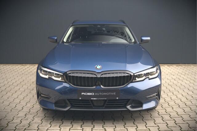 BMW 3-SERIE Touring 330e High Executive Sportline | Keyless | PDC | Leer | Hifi | Ambiance Verlichting | Stoelverwarming | Adaptive Cruise Control | BTW | LED | Shadow Line | Navigatie Prof. | DAB |