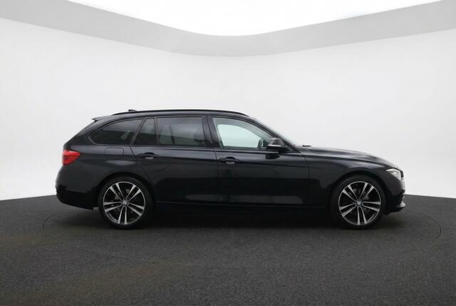 BMW 3-SERIE touring 320 i Sport Line Shadow Camera l Leder l Elektrische Achterklep