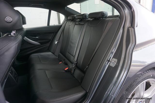 BMW 3-SERIE 318i LCI M Sport M-Pakket | Navig | Dealerauto | 318i