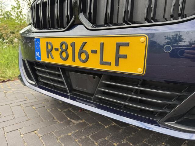 BMW 3-SERIE Touring 320e | Nieuw Model | Camera | Zwarte Hemel | NL-Auto | Cruise control adaptief met Stop&Go |