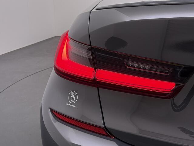 BMW 3-SERIE 330i High Executive Edition M Sport | Trekhaak | NAP | HUD |