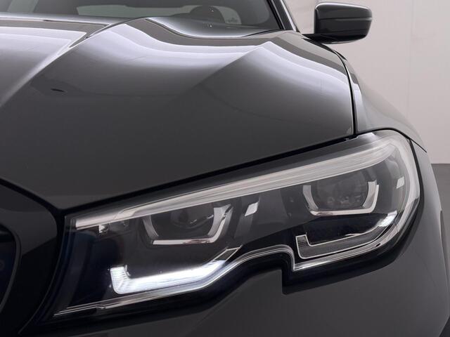 BMW 3-SERIE 330i High Executive Edition M Sport | Trekhaak | NAP | HUD |