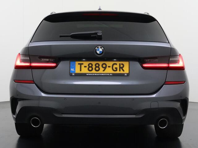 BMW 3-SERIE Touring 320i Executive M Sport PANORAMADAK | ADAPTIVE CRUISE | BMW DEALER ONDERHOUDEN | GROOT ONDERHOUD GEHAD | RIJKLAAR | ELEKTRISCHE ACHTERKLEP | CAMERA | STOELVERWARMING | 12 MND BOVAG GARANTIE | APPLE CARPLAY