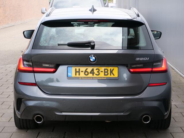 BMW 3-SERIE Touring 320i Executive Edition 184 Pk Automaat M-pakket / Navi / Apple Carplay / Trekhaak