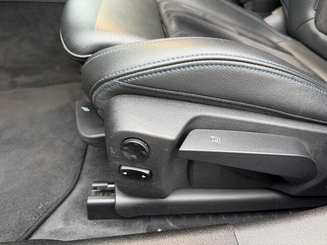 BMW 3-SERIE 318i High Executive / M-Sport / Carplay