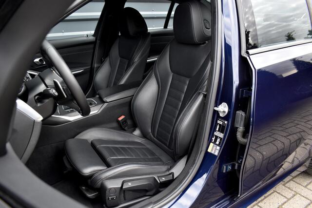 BMW 3-SERIE 330e M Sport Individual | 1e Eigenaar | 19'' Wielen | Lederen Bekleding | CarPlay | Audio Media Pack |