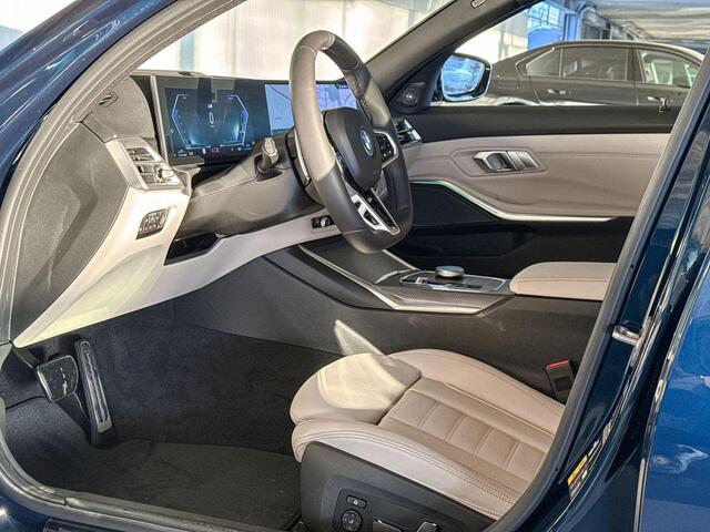 BMW 3-SERIE Touring 330e M Sport Edition | M Sportpakket Pro | Innovation Pack | Comfort Pack | Trekhaak