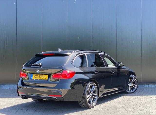 BMW 3-SERIE Touring 330i Edition Sport Line Shadow Executive M-sport | Panodak | Harman/Kardon | Leder | Trekhaak