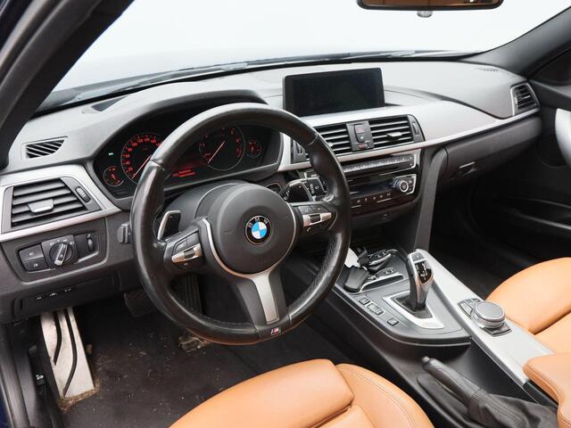 BMW 3-SERIE Touring 330i M Sport Executive 321 Pk Automaat | Panoramadak | Navigatie | Leer | Stoelverwarming | Camera | 19 Inch