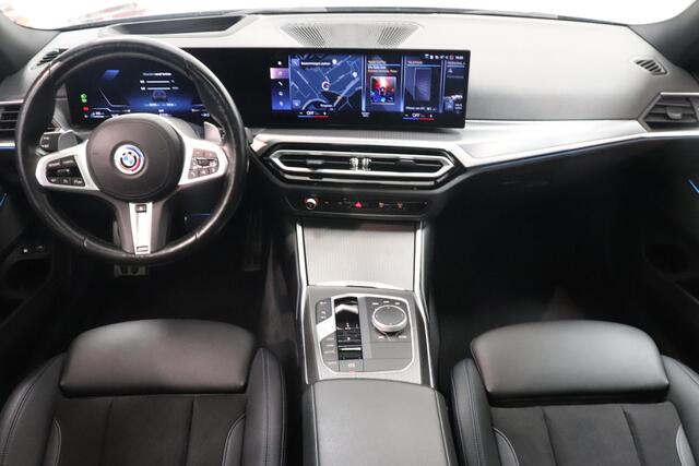 BMW 3-SERIE Touring 330e xDrive | M-SPORT | PANO | HARMAN KARDON | MEMORY | TREKHAAK |