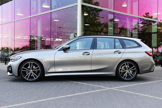 BMW 3-SERIE Touring 320i High Executive M Sport Automaat / Trekhaak / Sportstoelen / LED / Stoelverwarming / Parking Assistant Plus
