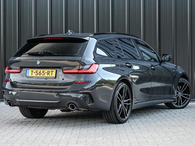 BMW 3-SERIE Touring 330e High Executive | M-Sport | Panoramadak | Hifi | ACC | Stoelverwarming | Ambienteverlichting | Keyless | PDC V+A