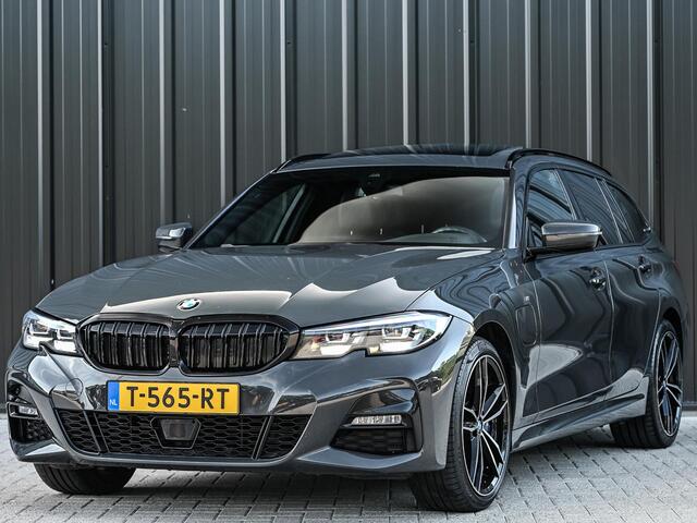 BMW 3-SERIE Touring 330e High Executive | M-Sport | Panoramadak | Hifi | ACC | Stoelverwarming | Ambienteverlichting | Keyless | PDC V+A