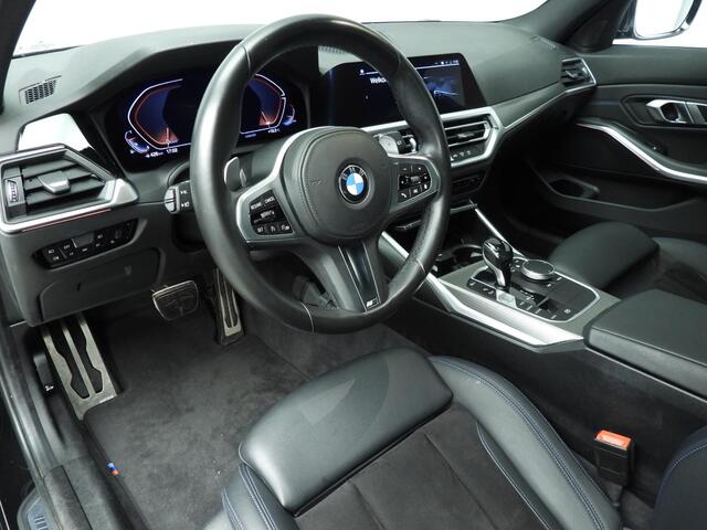 BMW 3-SERIE Touring 318i | M-Sportpakket | LED | Navigatie | Sportstoelen | Clima | Shadow line | DAB | Hifi speakers | Alu 19 inch
