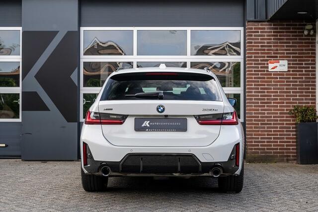 BMW 3-SERIE Touring 330e xDrive M-Sport | Panorama | Harman/Kardon | Memory | Trekhaak | Parking Ass. Plus | 19' Inch |