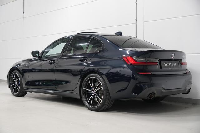 BMW 3-SERIE 330i M-Sport | Schuifdak | Individual | Hifi | Elektr. Trekhaak